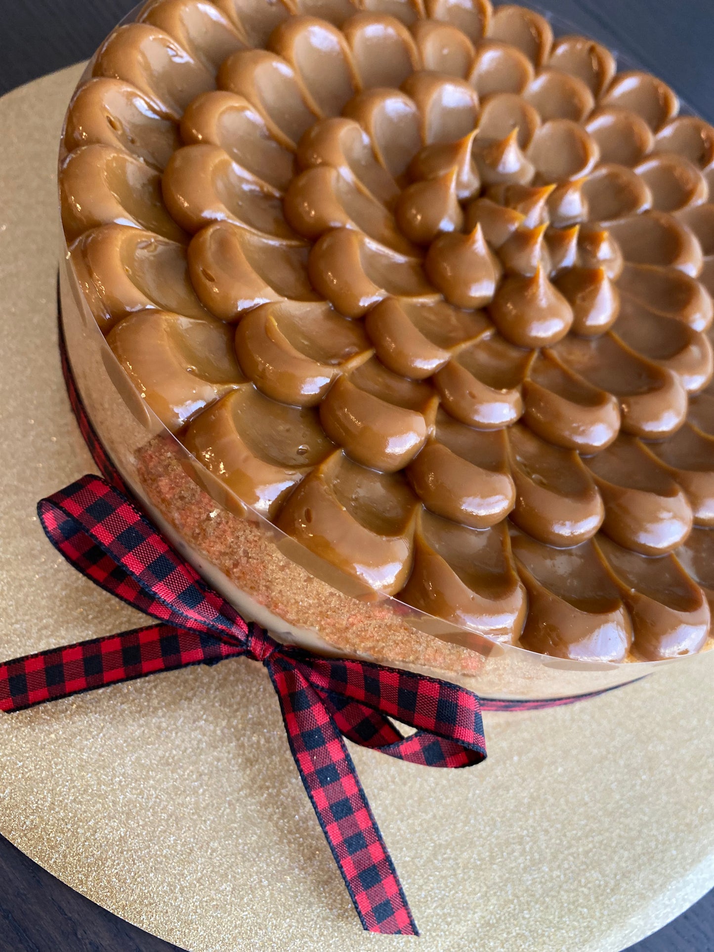 Chicake Pie - White Brigadeiro and Dulce de Leche with Strawberry